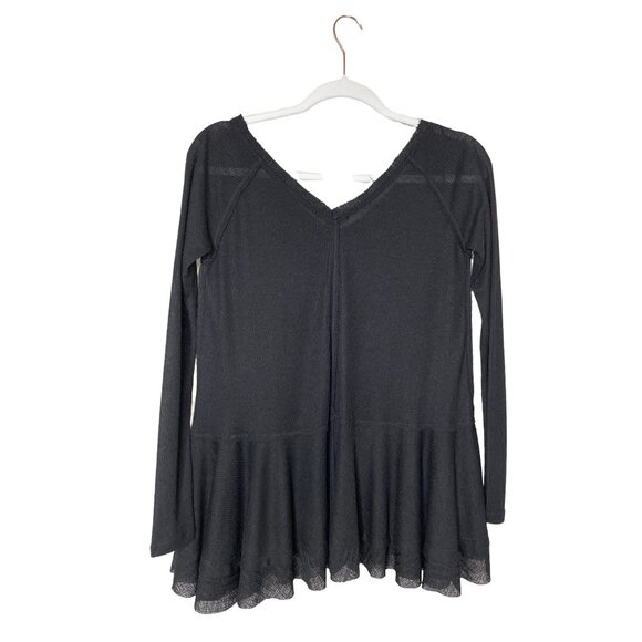 C&V Chelsea and Violet Peplum Top Size XS Black Knit Ribbed Long Sleeve New - Picture 3 of 8